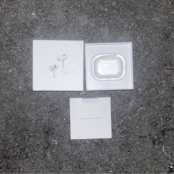 Apple AirPods Pro with White Charging Case